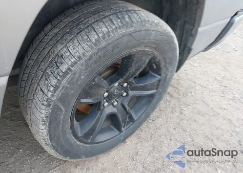 2021 Ram 1500 Big Horn 4X4 5'7 Box z USA, uszkodzony, nr VIN 1C6RRFFG4MN511747